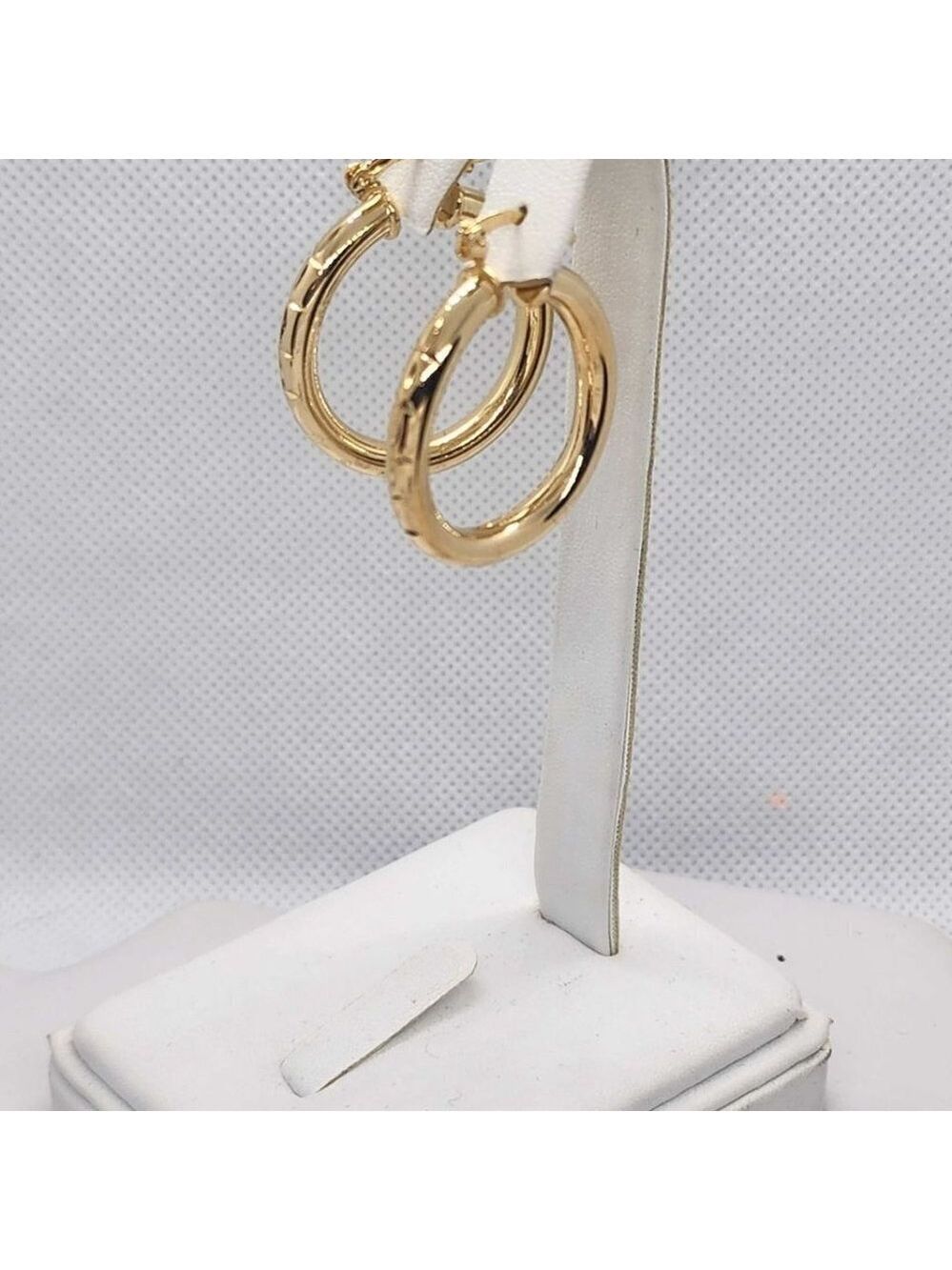 Brand New Brazilian 18k Gold Filled Hoops Earrings - Picture 3 of 4